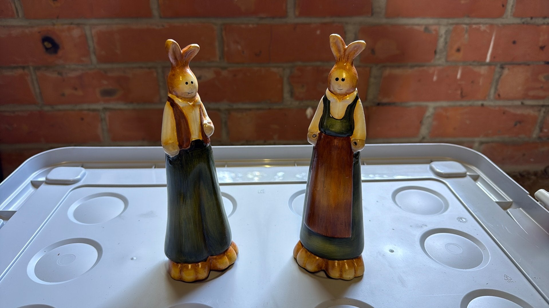 Beeldjes konijnenkoppeltje, Ophalen, Zo goed als nieuw, Fantasy