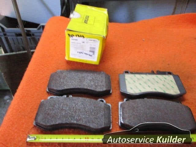 Remblokken vooras w212 s212 CLS E400 E500 mercedes BP1329 te, -, Nieuw, Ophalen of Verzenden, -
