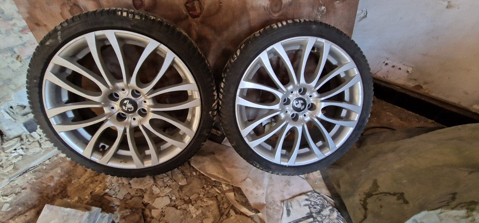 Velgen + banden 205/40/17  pcd 4x 98, Auto-onderdelen, Banden en Velgen, Ophalen, Band(en)