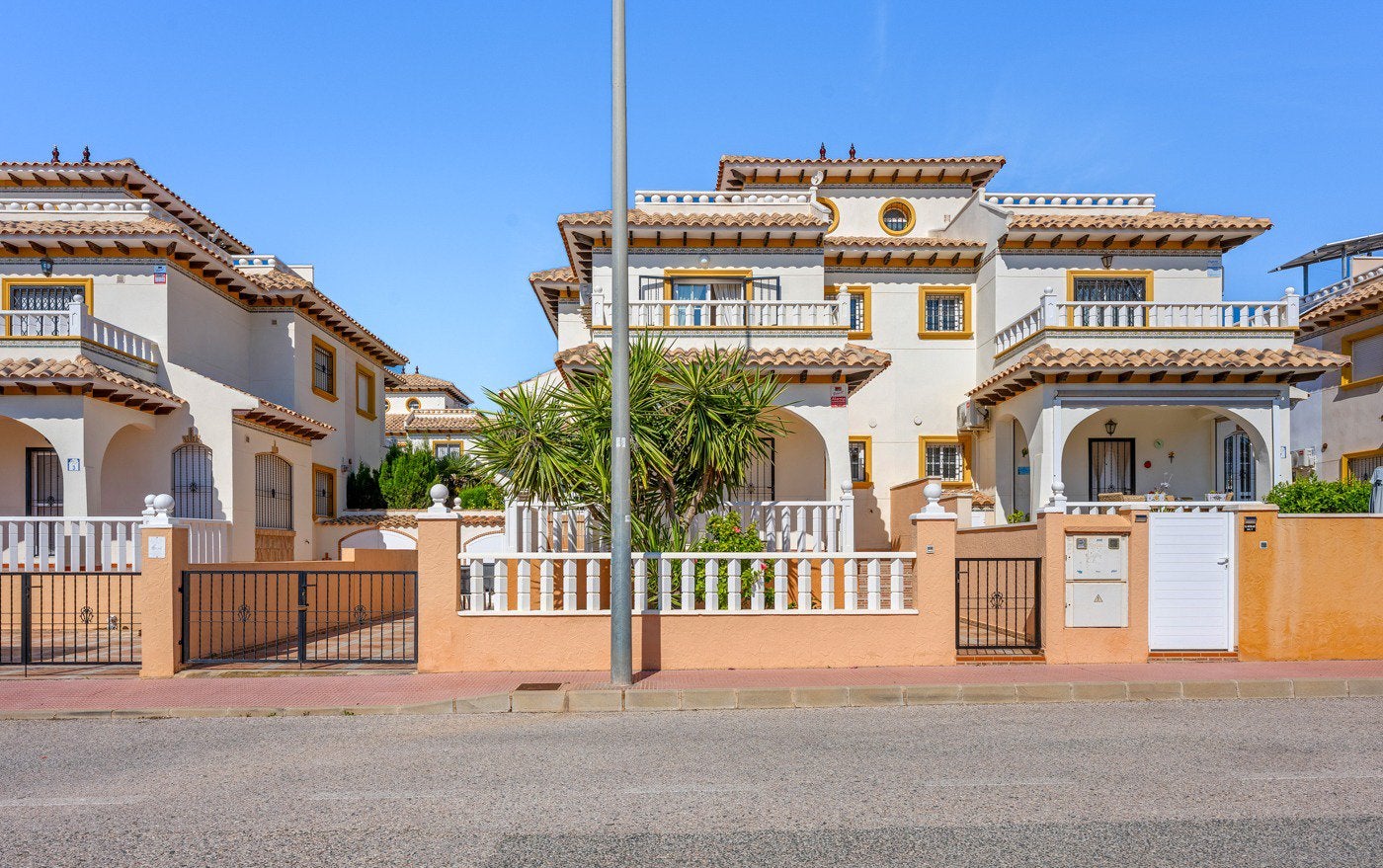 Quadwoning  in orihuela costa- lomas de cabo roig