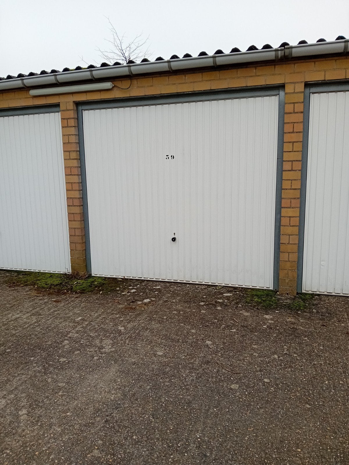 mooie droge garage op Afgesloten terrein, Autos : Divers, Garages