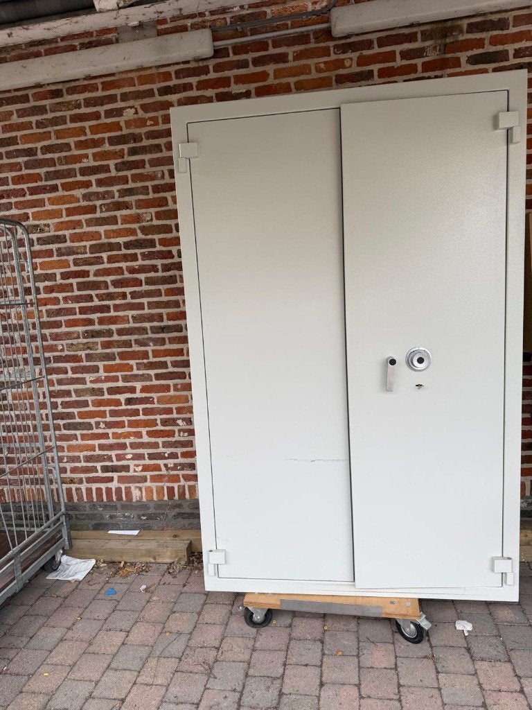 Veiligheidskast/brandkast/kluis, Ophalen, Zo goed als nieuw, Brandkast