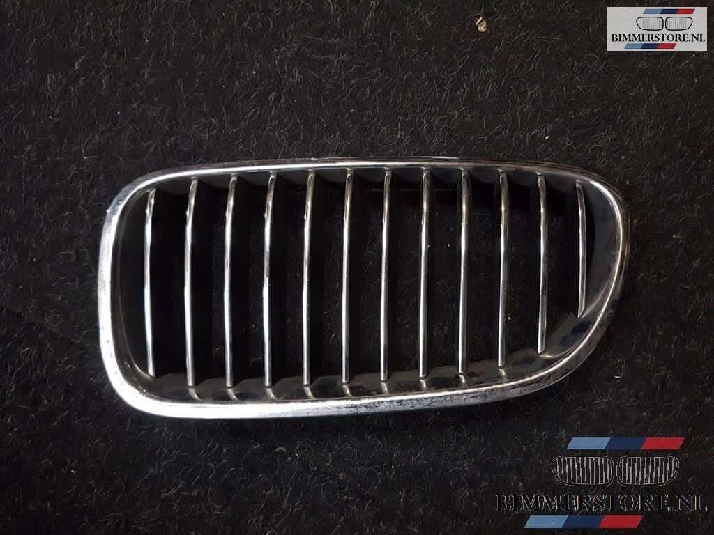 Grille chroom links BMW F10 F11 51137261355 7261355, -, Utilisé, -, Enlèvement ou Envoi