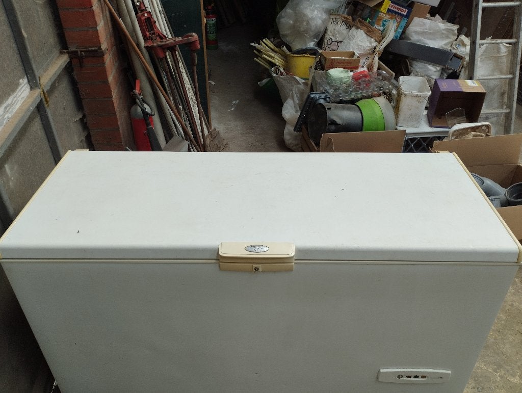 Diepvries / diepvriezer Whirlpool , platte bak 365 lit., Elektronische apparatuur, Gebruikt, Ophalen, 85 tot 120 cm, Vrijstaand