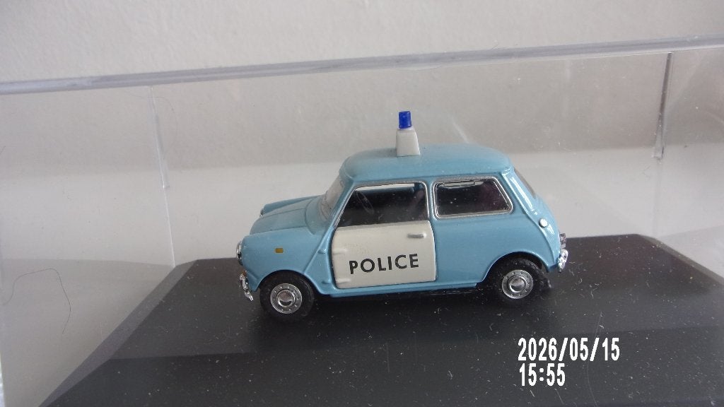 MINI 1000 POLICE PANDA UK.ATLAS 1/43 COMME NEW,VITRINE, Ophalen of Verzenden, Zo goed als nieuw, Auto, Overige merken