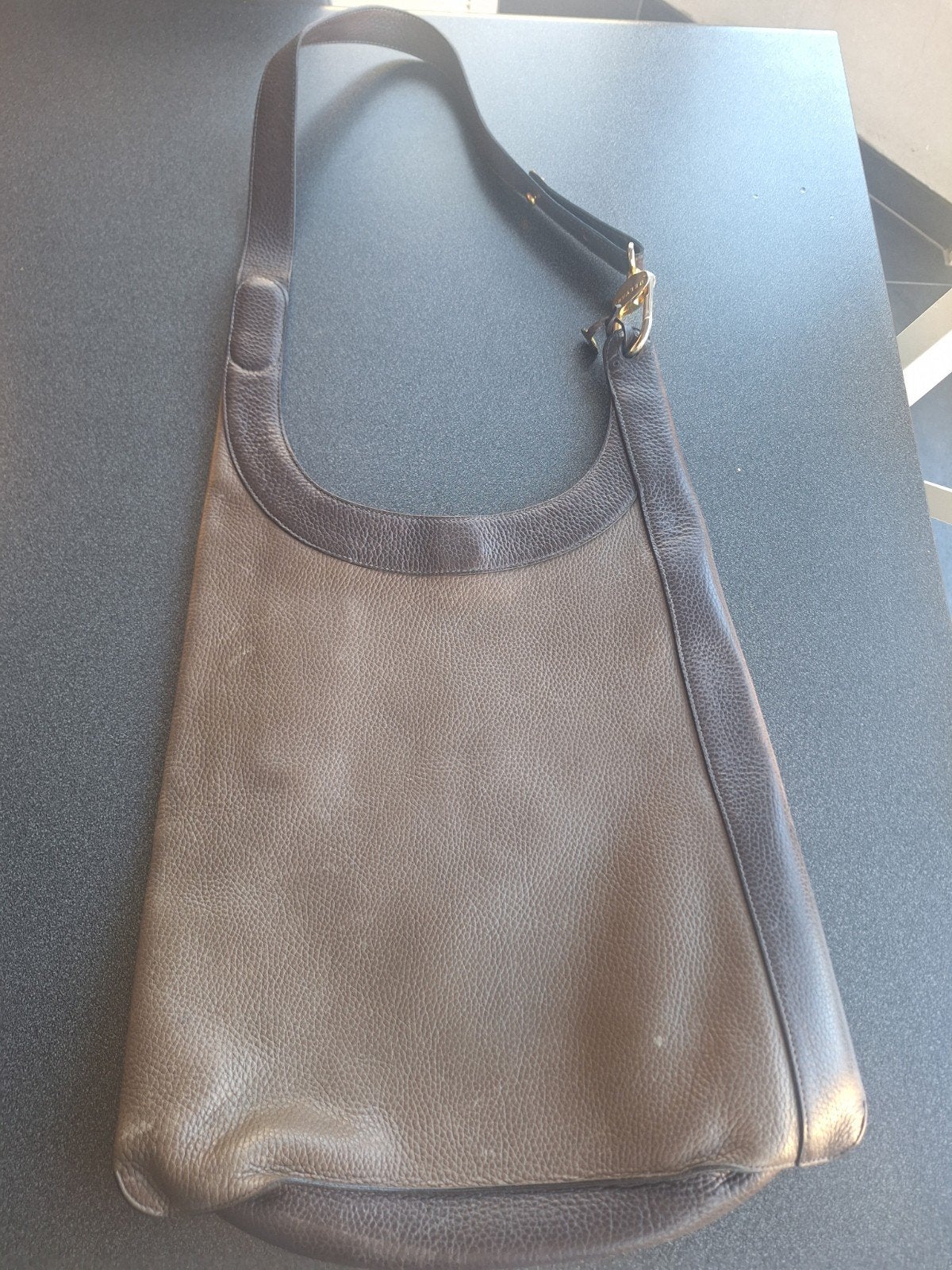 Delvaux handtas, Enlèvement, Sac à main
