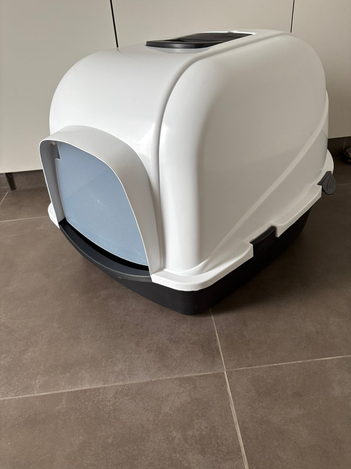 Xl kattenbak in nieuwstaat, Ophalen, Zo goed als nieuw