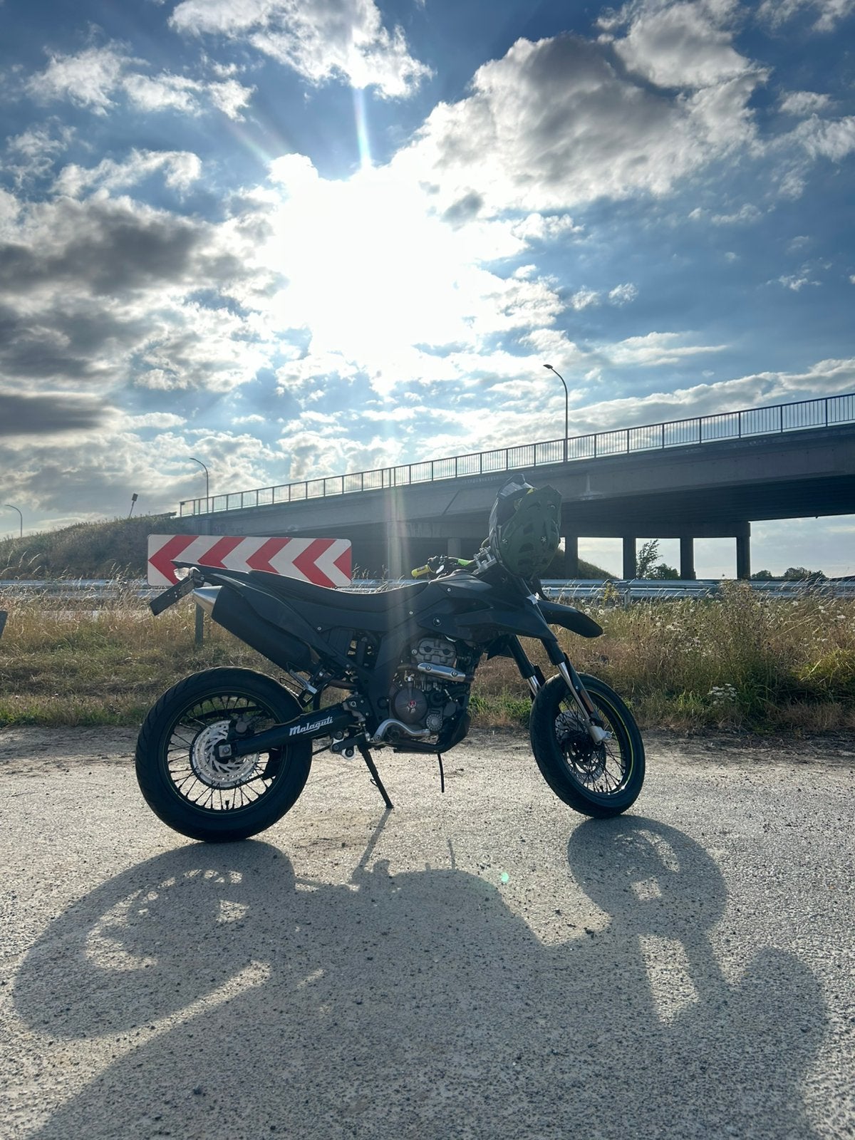 Supermoto malaguti xsm 125, Fietsen en Brommers, Ophalen, Zo goed als nieuw