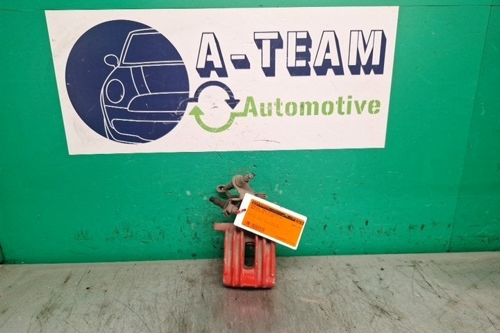 ETRIER DE FREIN ARRIÈRE DROIT Seat Leon (1P1), Utilisé, Seat
