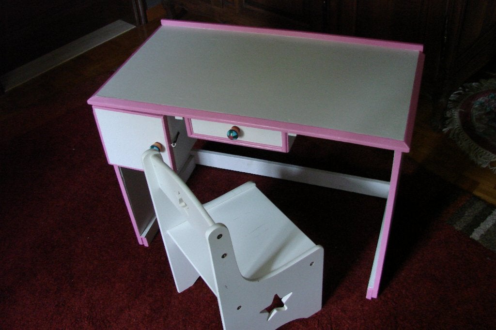 kinder-kleuter bureautje-tafel met stoeltje, Ophalen, Gebruikt, Tafel(s) en Stoel(en)