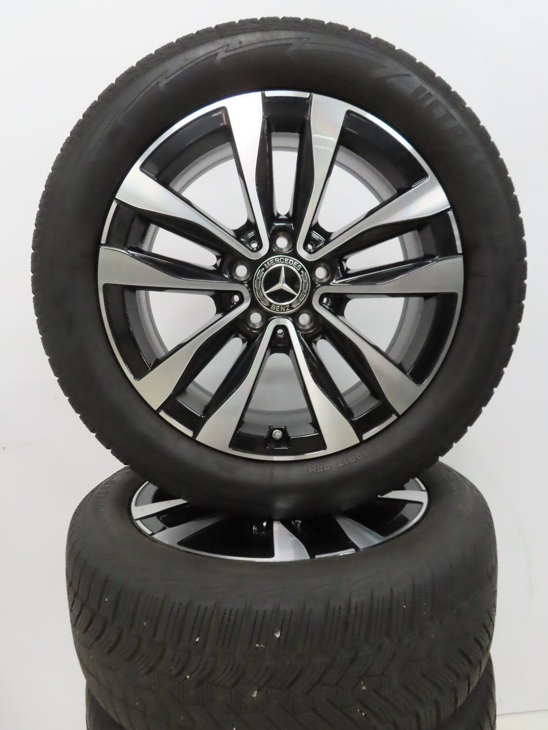 Originele Mercedes C klasse W206 17 inch velgen winterbanden, Auto-onderdelen, Banden en Velgen, Gebruikt, -, -, Banden en Velgen