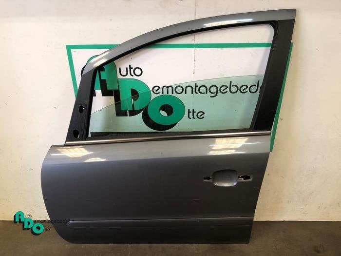 Portière 4portes avant gauche d'un Opel Zafira B (Zafira B, -, Opel, 3 mois de garantie, Utilisé