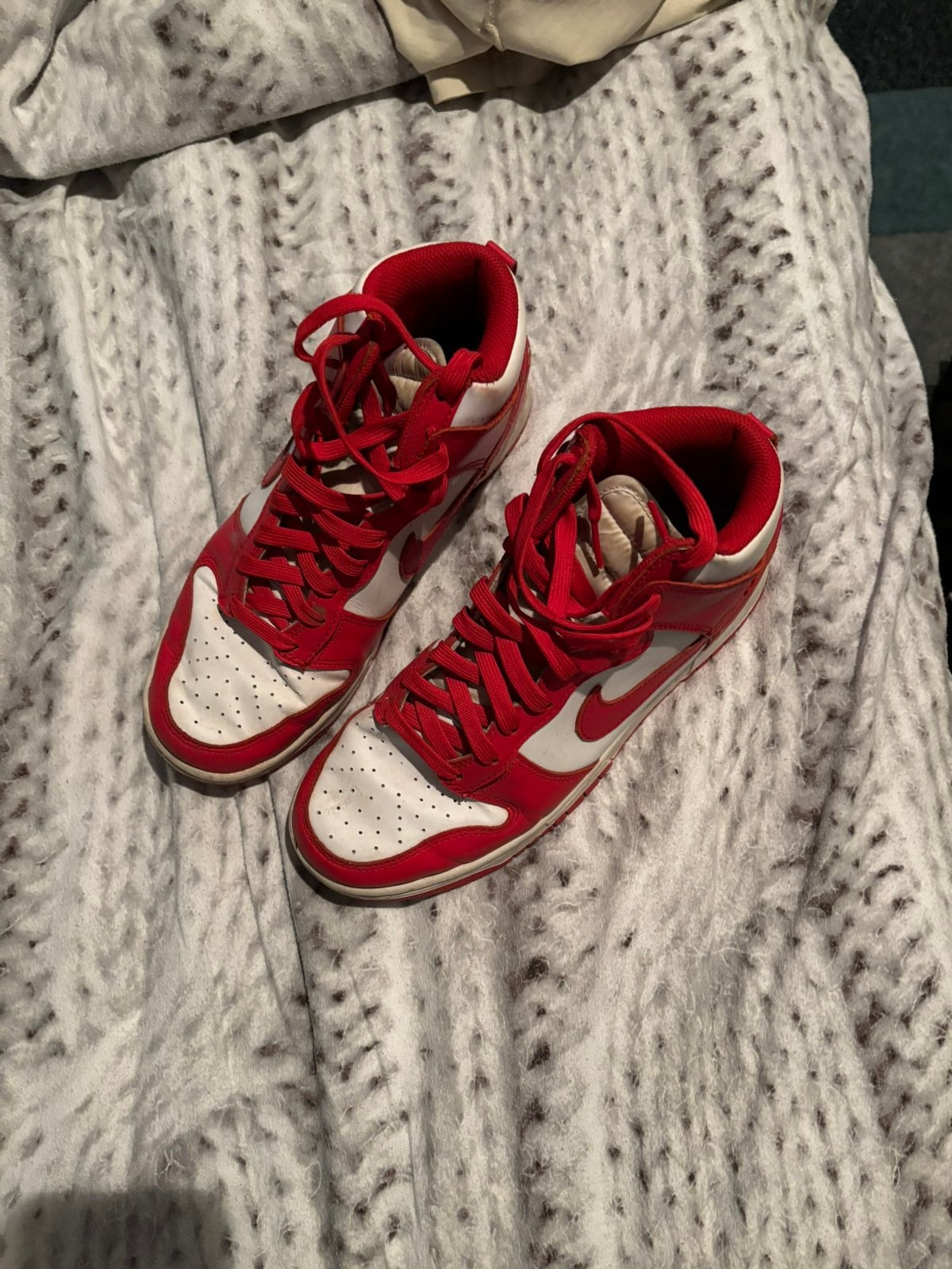 Red Jordan low, Verzenden, Zo goed als nieuw