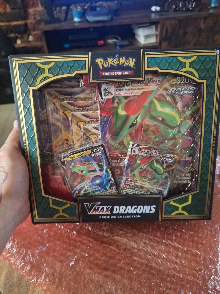Vmax dragons premium collection box, Ophalen of Verzenden, Nieuw, Overige typen
