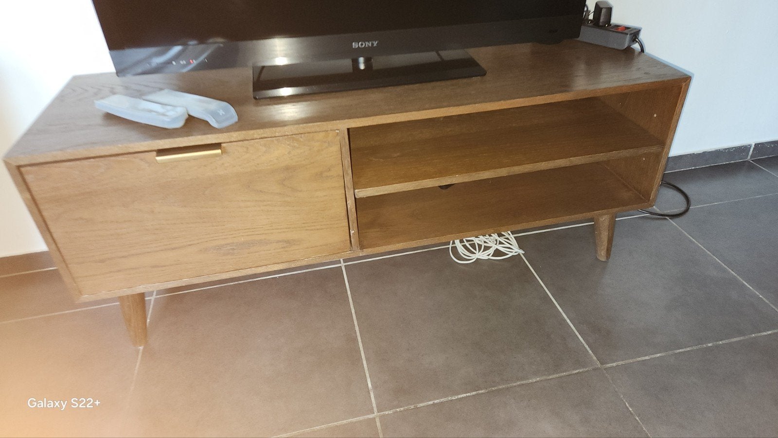 hout tvkast, Ophalen, 100 tot 150 cm, Eikenhout, Zo goed als nieuw