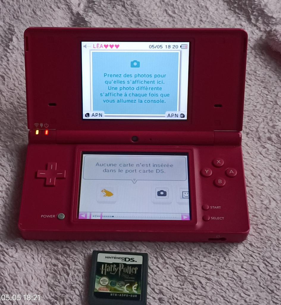 Nintendo DS i met een stylusopladerspel, Games en Spelcomputers, Met games, Dsi, Ophalen of Verzenden, Zo goed als nieuw