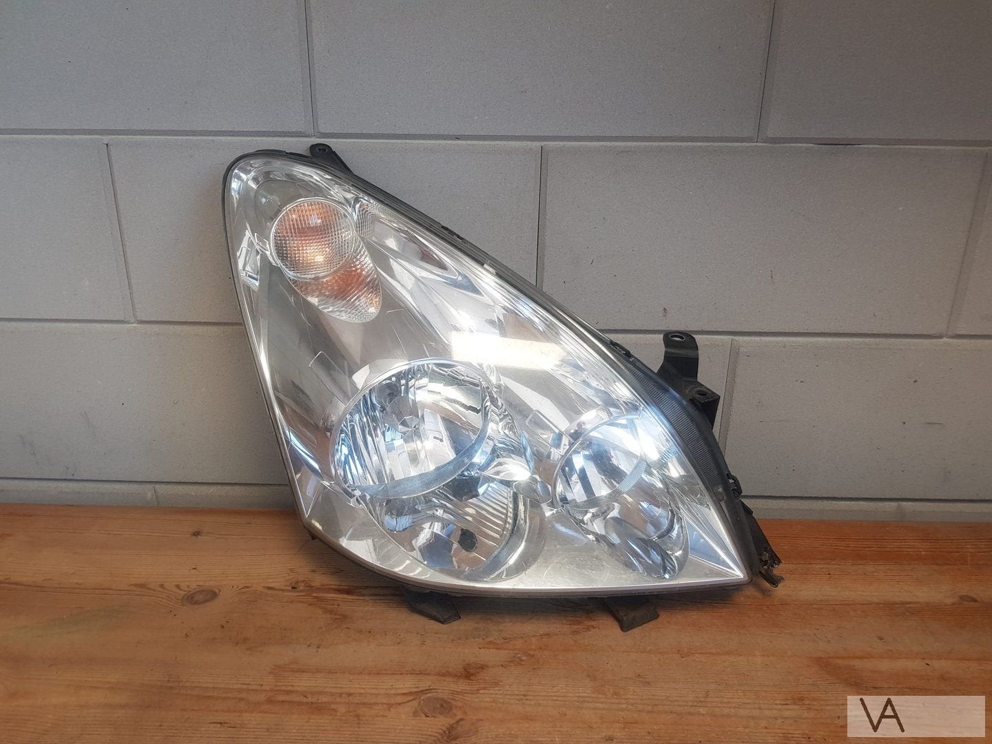 Toyota Corolla verso 2005 - 2008 koplamp rechts nette staat, Gebruikt, -, -, Ophalen of Verzenden