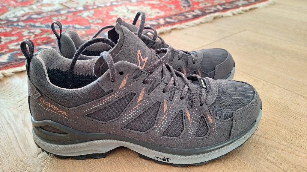 Chaussures de marche Lowa A taille 39, Envoi, Comme neuf, Chaussures
