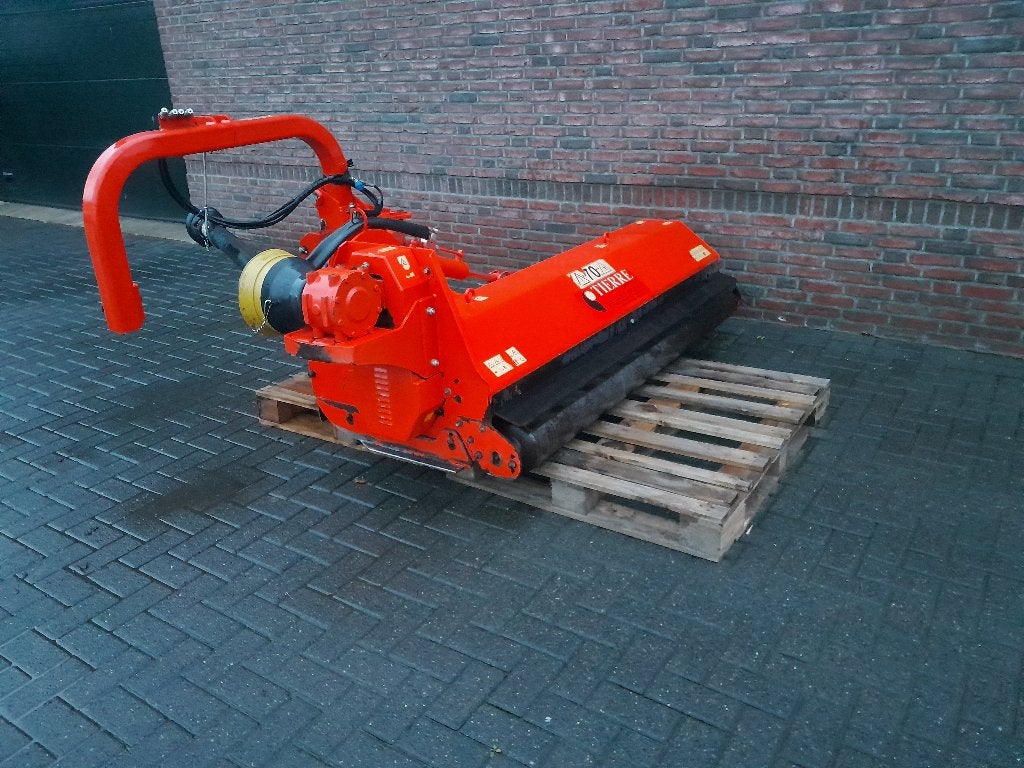 Zware Verstek Klepelmaaier, Enlèvement, Utilisé