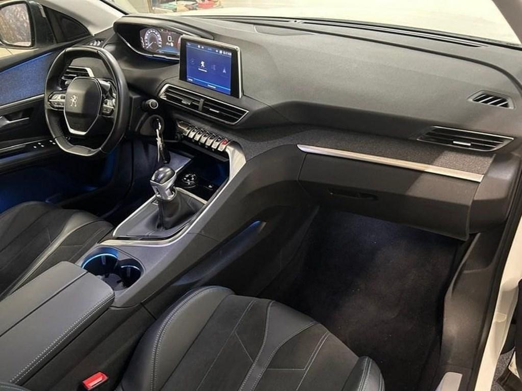 Peugeot 3008 PureTech Crossway S&S, Auto's, Peugeot, Parkeersensor, 130 pk, SUV of Terreinwagen, https://public.car-pass.be/vhr/7c3858ef-1945-4738-92c9-3db224f4de92
