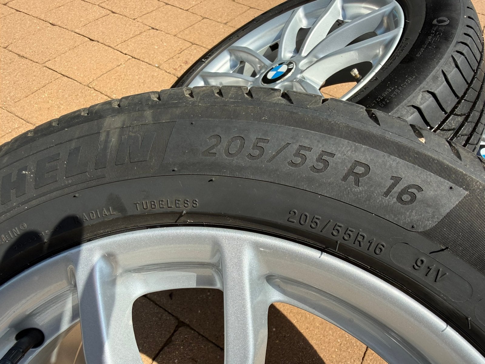 Pneus d'été BMW Michelin avec jantes, Pneus et Jantes, 16 pouces, Véhicule de tourisme, Pneus été