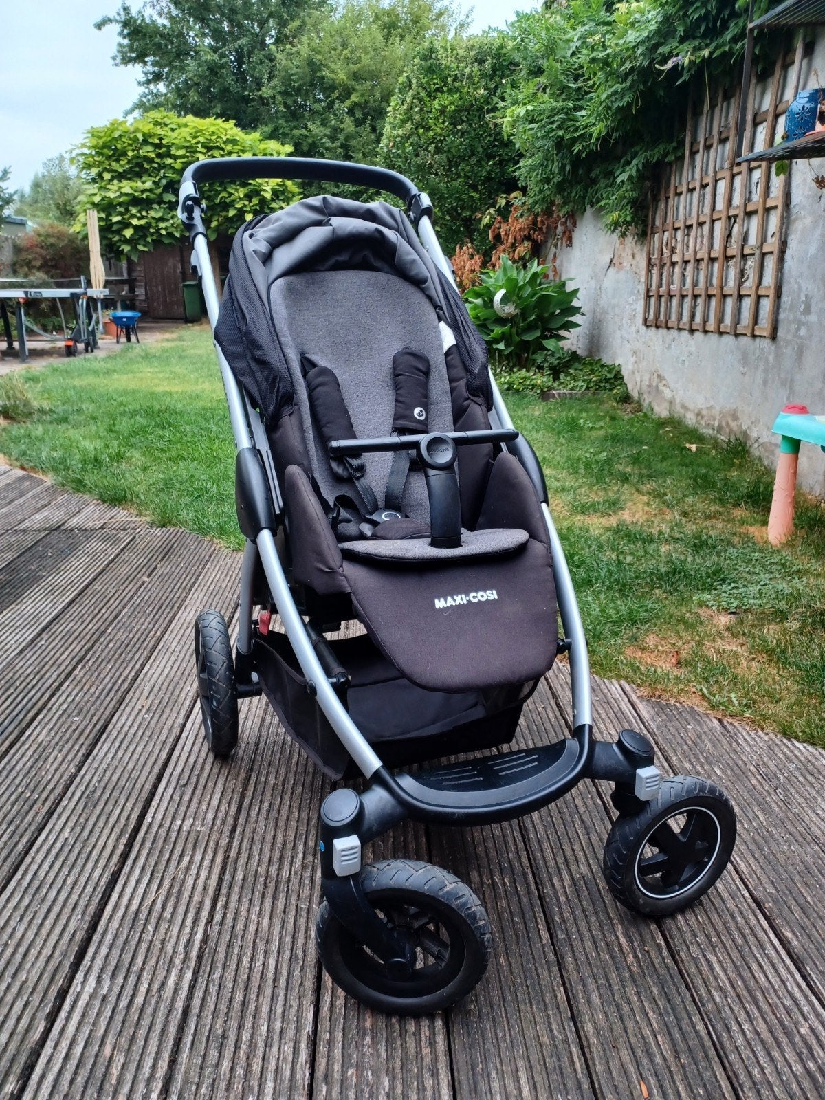 Buggy in zeer goede staat te koop!, Kinderen en Baby's, Ophalen, Gebruikt, Maxi-Cosi, Regenhoes