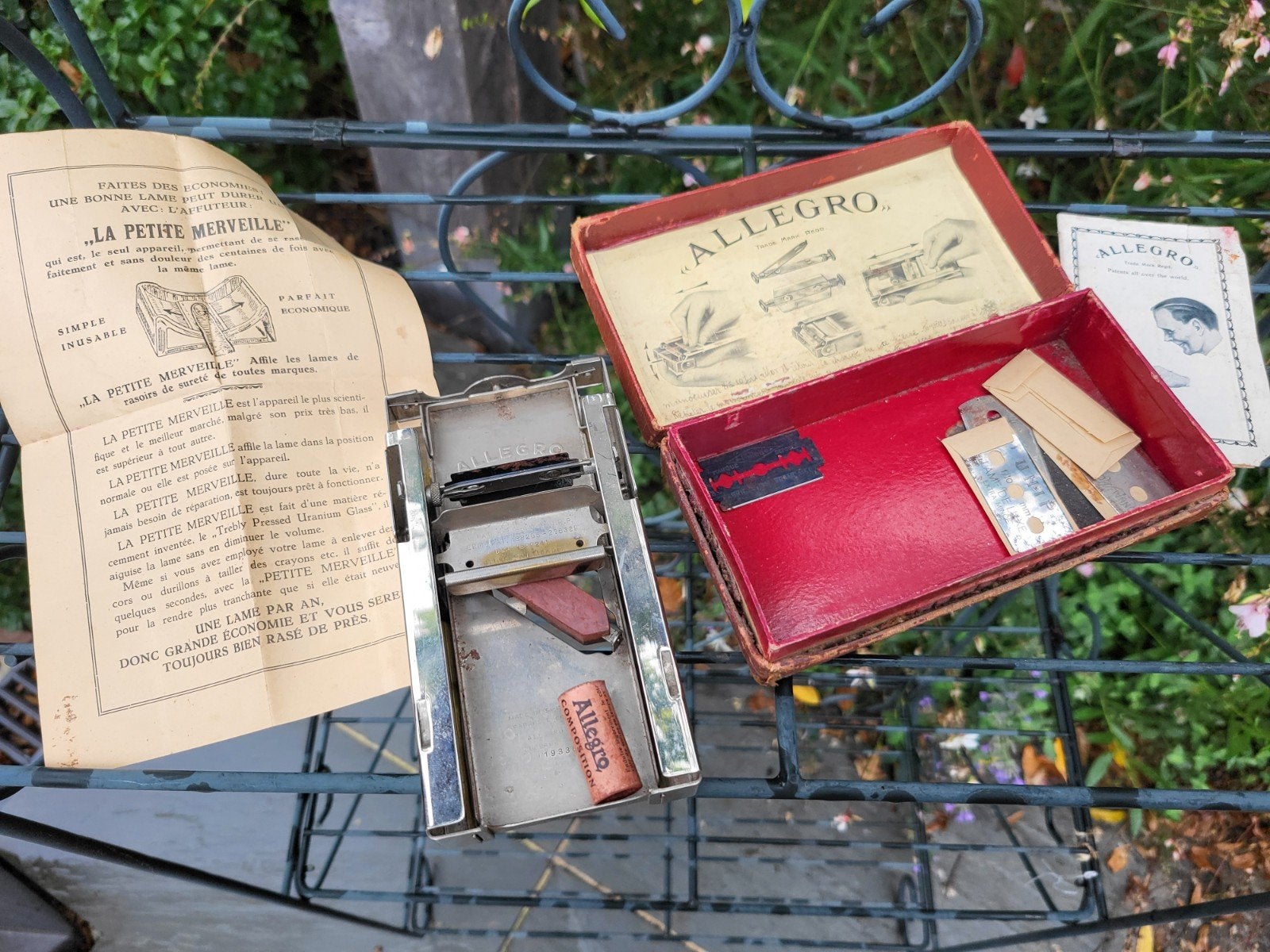 Antique Allegro Mod. Aiguiseur de rasoir L, Enlèvement ou Envoi