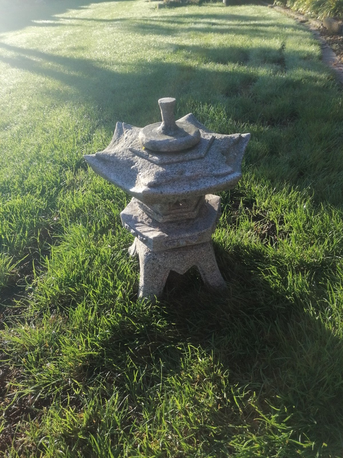 Granieten pagode, Ophalen