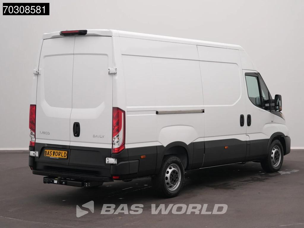 Iveco Daily 35S16 3.0L Automaat L2H2 3,5t Trekhaak 160PK Air, Auto's, Automaat, Stof, Euro 6, 4 cilinders