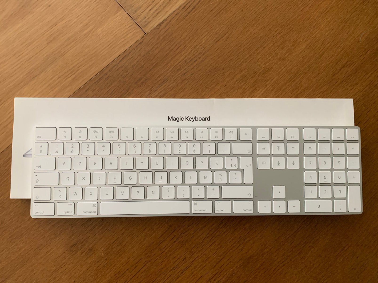 Clavier apple etat impeccable, Informatique & Logiciels, Enlèvement, Azerty, Comme neuf