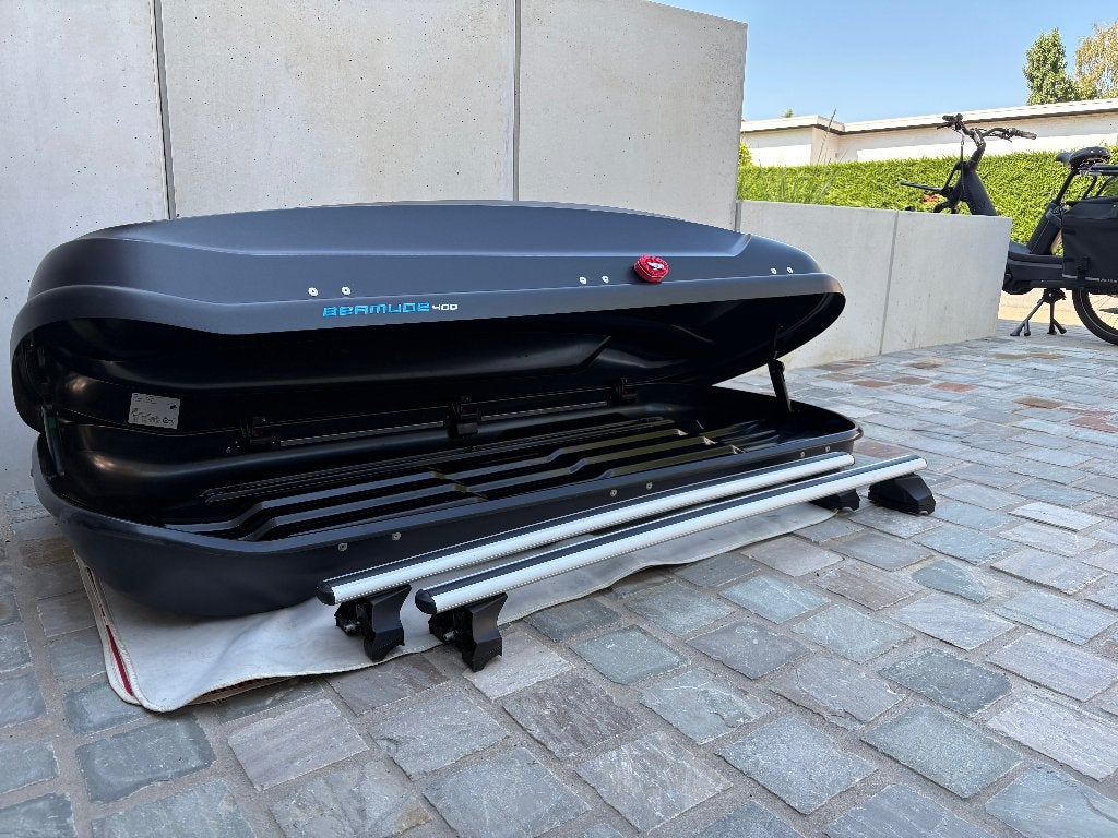 Dakkoffer Bermude 400 (421L) + complete set dakdragers, Ophalen, Zo goed als nieuw
