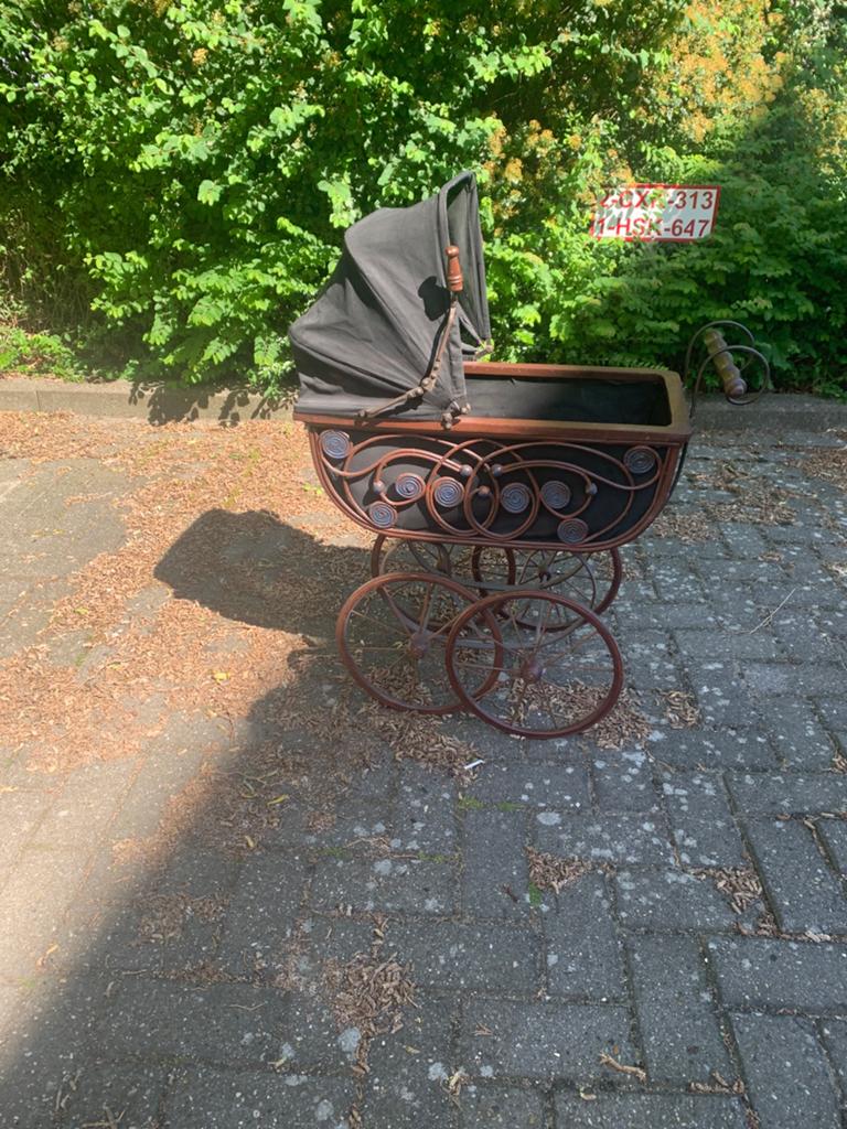 Victoriaans poppenwagen, Antiek en Kunst, Ophalen