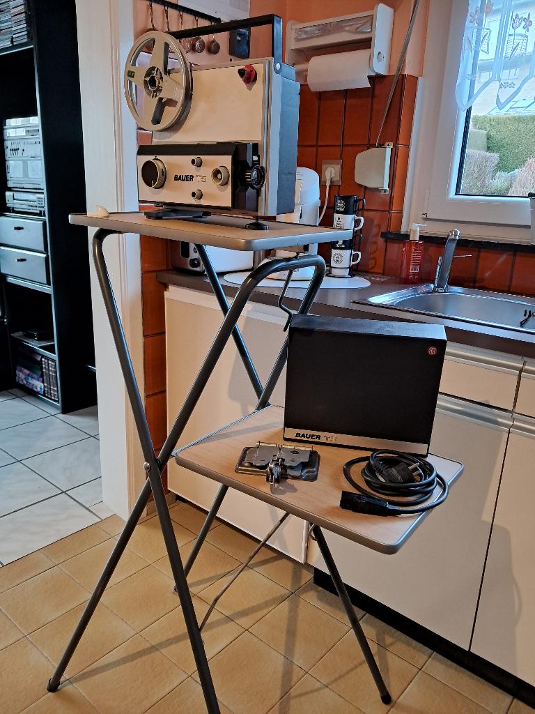 Projecteur film + table + écran, Audio, Tv en Foto, Beamers, Ophalen, Nieuw, Overige technologie