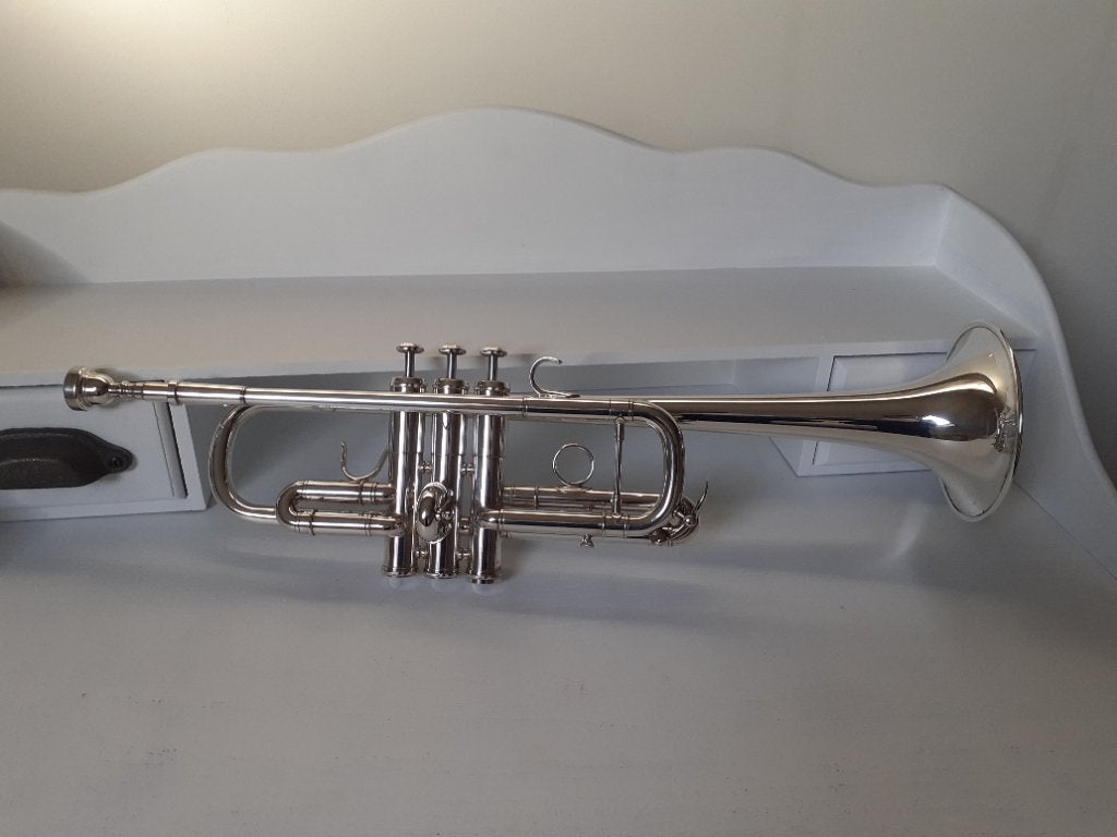 Trompette Ut, Muziek en Instrumenten, Ophalen, Zo goed als nieuw, C-trompet, Met koffer