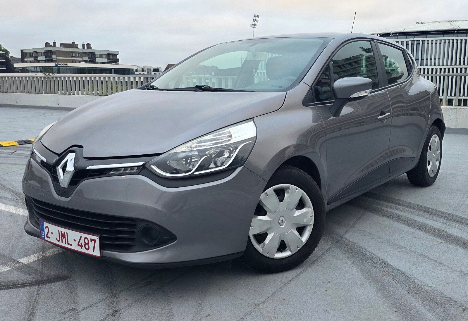 Renault Clio 4 1.2 Climatiseur à essence Euro 5, Autos, Boîte manuelle, Noir, 5 portes, 5 places