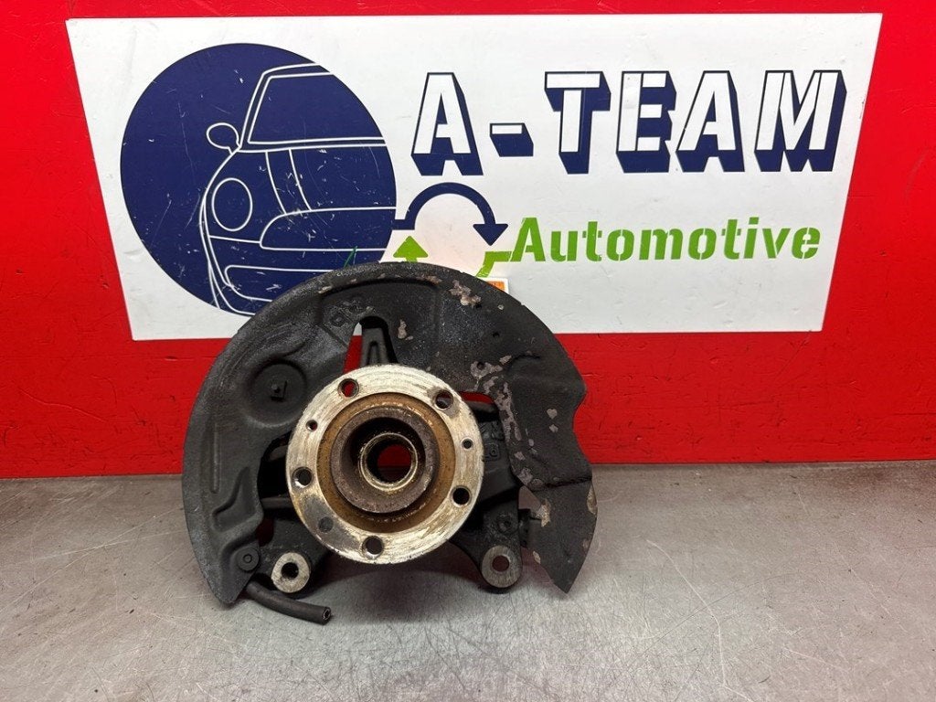 FUSEE AVANT GAUCHE Peugeot Partner (EA / / EF / EN / EU), Utilisé, Peugeot