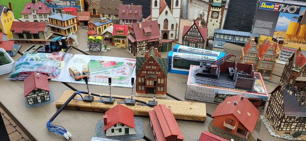 marklin - veel supermooie gebouwen - treinbaan toebehoren, Ophalen of Verzenden, Zo goed als nieuw, Märklin