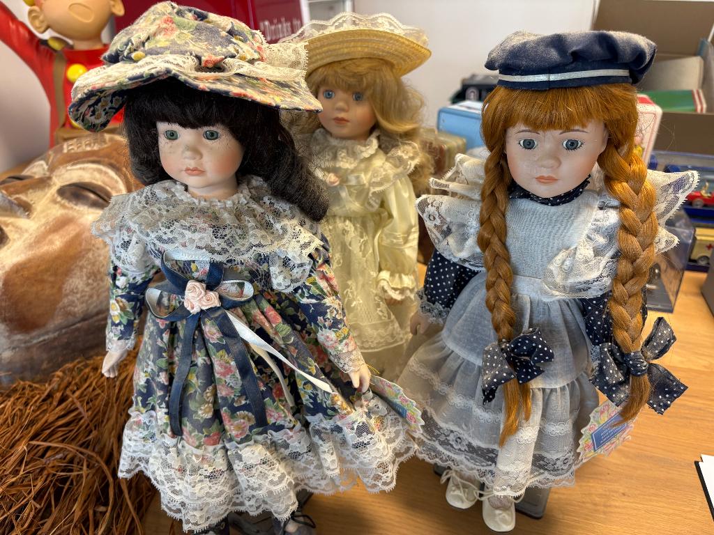 Poppen porcelein 5 stuks, Verzamelen, Poppen, Ophalen of Verzenden, Zo goed als nieuw, Pop