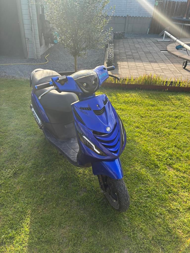 Zip 2takt 70 cc, Ophalen, Zo goed als nieuw, Zip