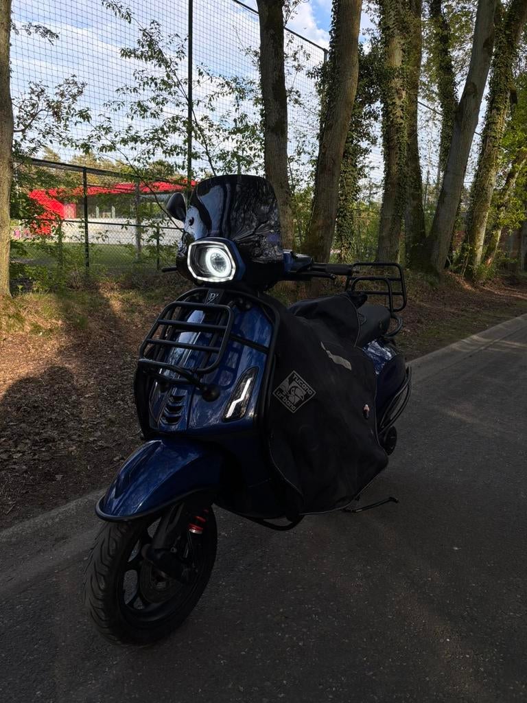 Vespa Sprint Candy Blue FULL OPTION, Fietsen en Brommers, Scooters | Vespa, Zo goed als nieuw, Overige modellen, Klasse A (25 km/u)