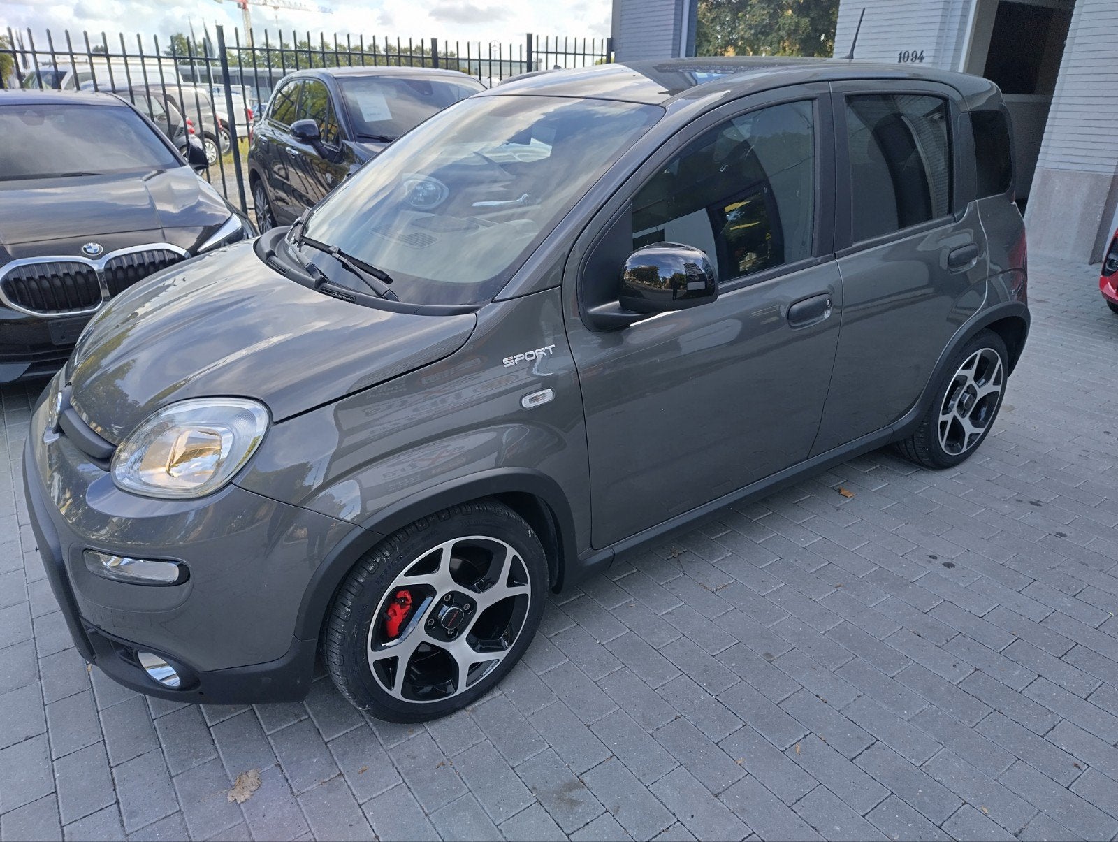 FIAT PENDA SPORT 2023 12.000KM, Auto's, 4 zetels, Stof, Verwarmde buitenspiegels, Panda