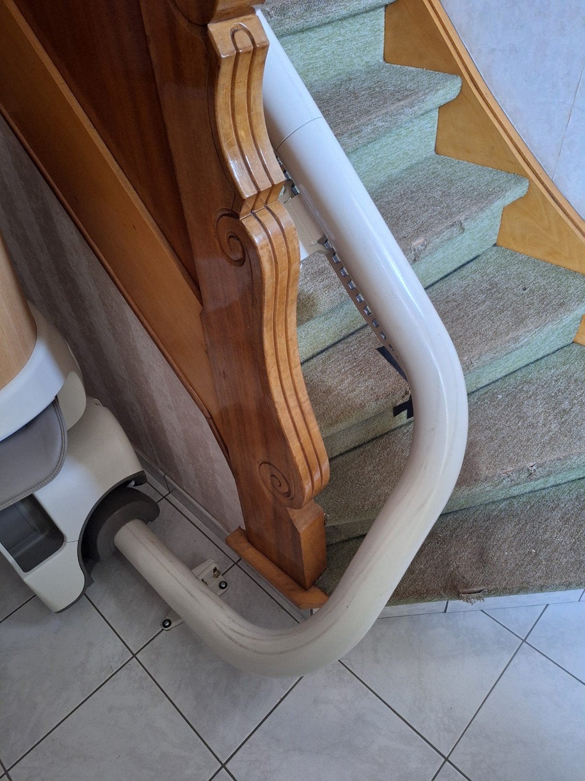 TKE S200 Traplift (ThyssenKrupp) met bochten, Enlèvement, Comme neuf, Escalier tournant