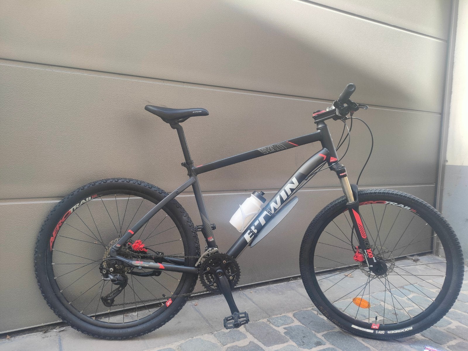 vélo de montagne MTB VTT vélo pour garçons vélo pour hommes, Vélos & Vélomoteurs, Vitesses, 26 pouces ou plus, Comme neuf, Enlèvement