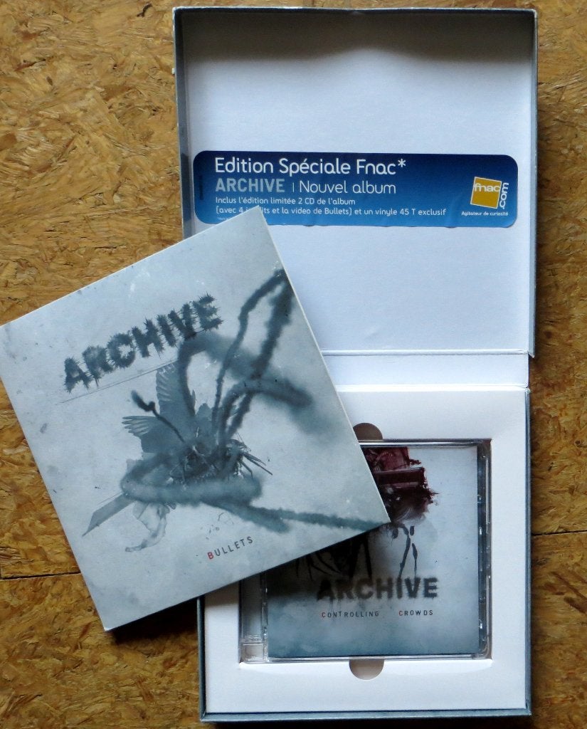 ARCHIVE BOX CONTROLLING CROWDS - LIMITED FNAC EDITION, Verzenden, Gebruikt, Progressive