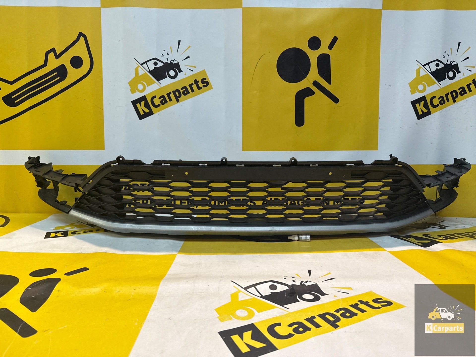 Pare-chocs de calandre inf rieure VW T-ROC 2GA807221AS, Info@fabrikant.eu, Fabrikant BV, Pare-chocs, Utilisé