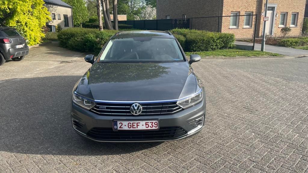 Volkswagen Passat 2016 Automaat 134000km, Auto's, Stof, Break, Passat, Te koop