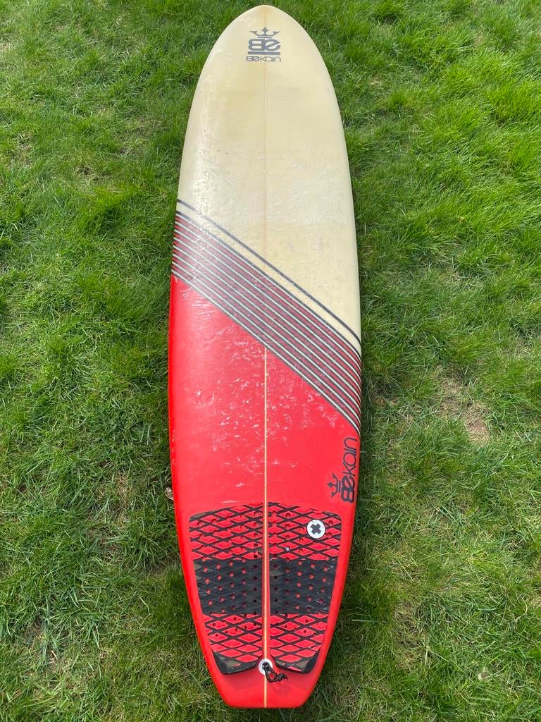 Planche de surf Bekain 7'2 — Allround/Funboard, Sports nautiques & Bateaux, Planche à voile sur vague, Enlèvement, Comme neuf