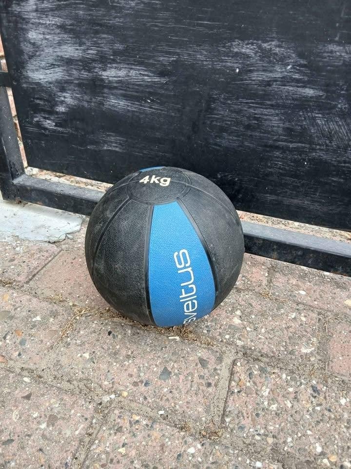krachtbal, Ophalen, Zo goed als nieuw