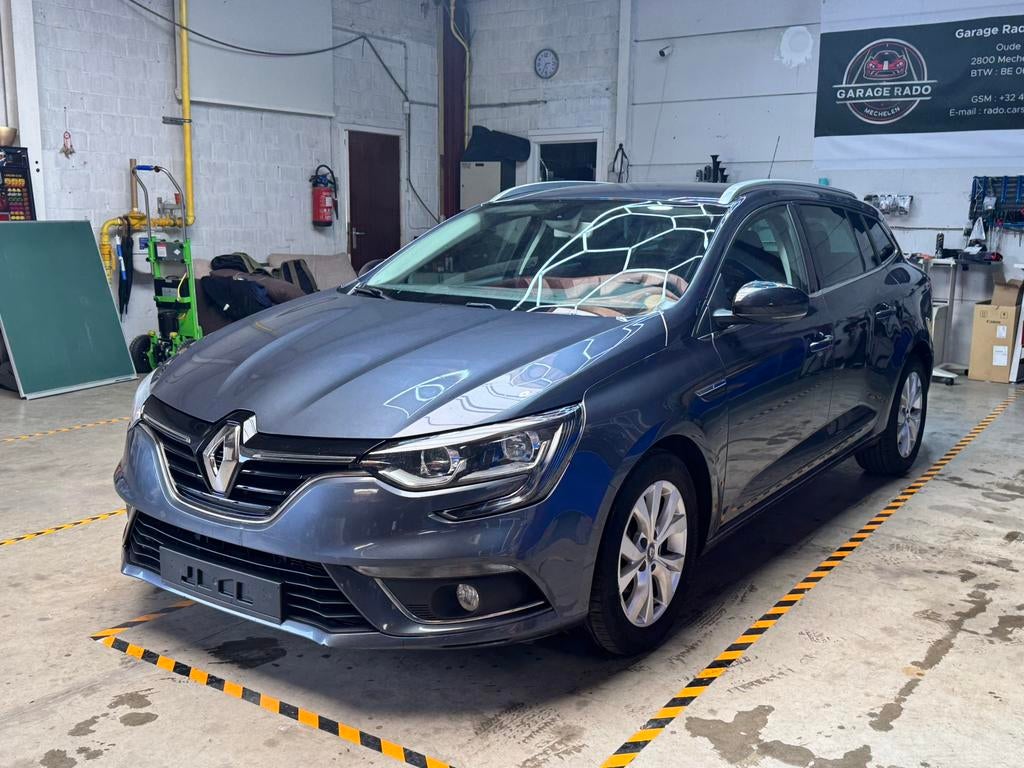 Renault Magane 5 essence, Autos, Renault, Achat, Euro 6, Entreprise, Noir