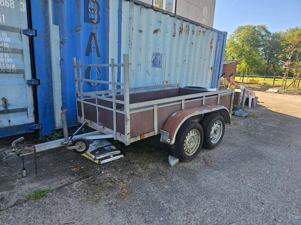 Aanhangwagen opknapper, Enlèvement